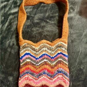 Colorful Zigzag Knit Shoulder Bag